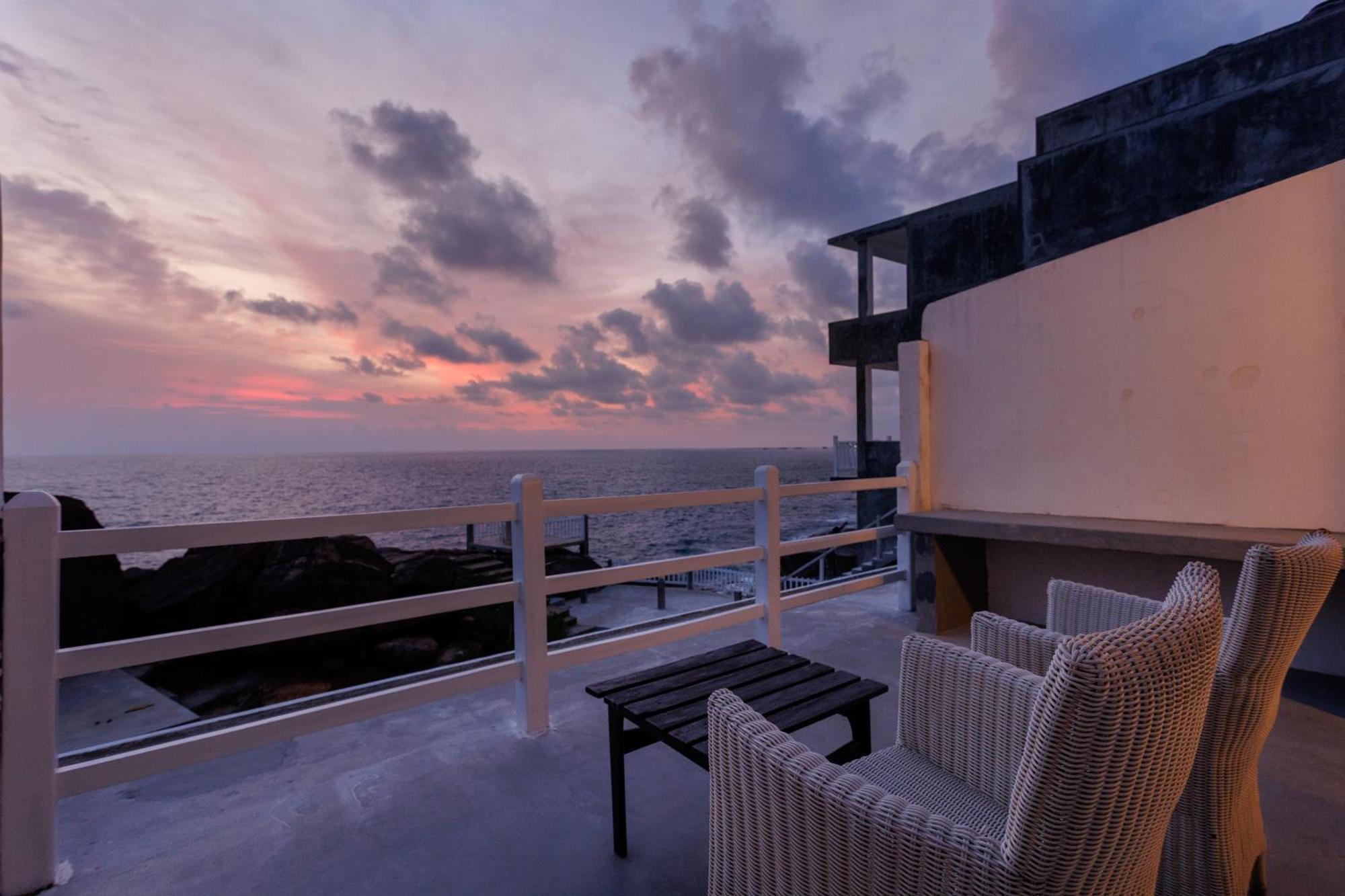 Hotel Zeilan Sunset Point Unawatuna Exteriör bild