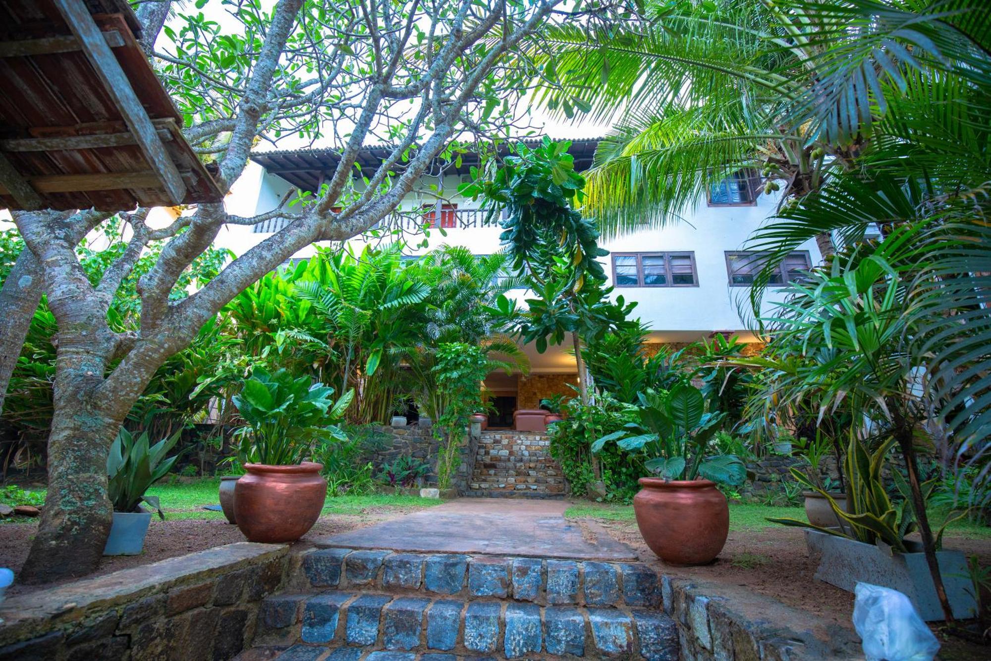 Hotel Zeilan Sunset Point Unawatuna Exteriör bild